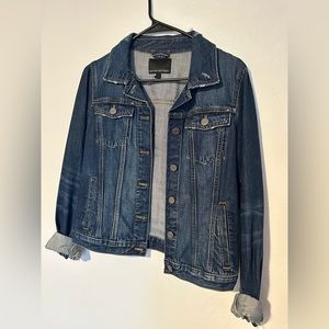 Banana Republic denim jacket great condition size small